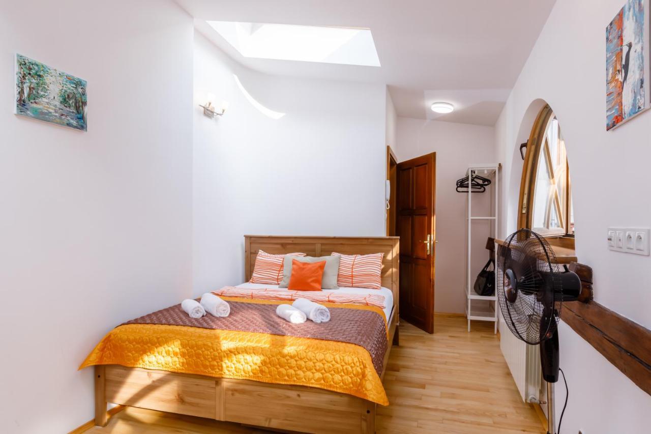 Ok Main Square Apartments Krasków Εξωτερικό φωτογραφία